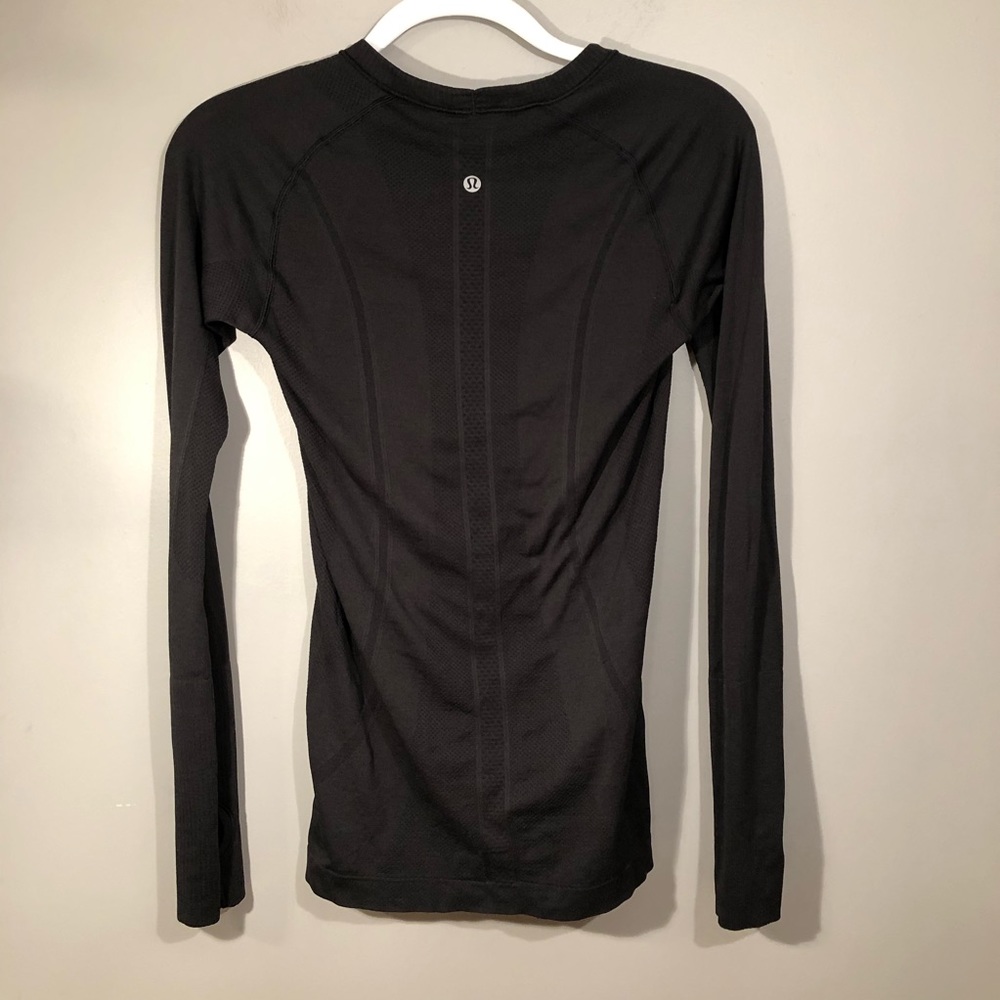 Lululemon black long sleeve seamless performance top - Picture 3 of 7